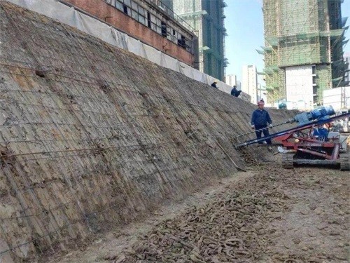 凤泉建筑边坡支护